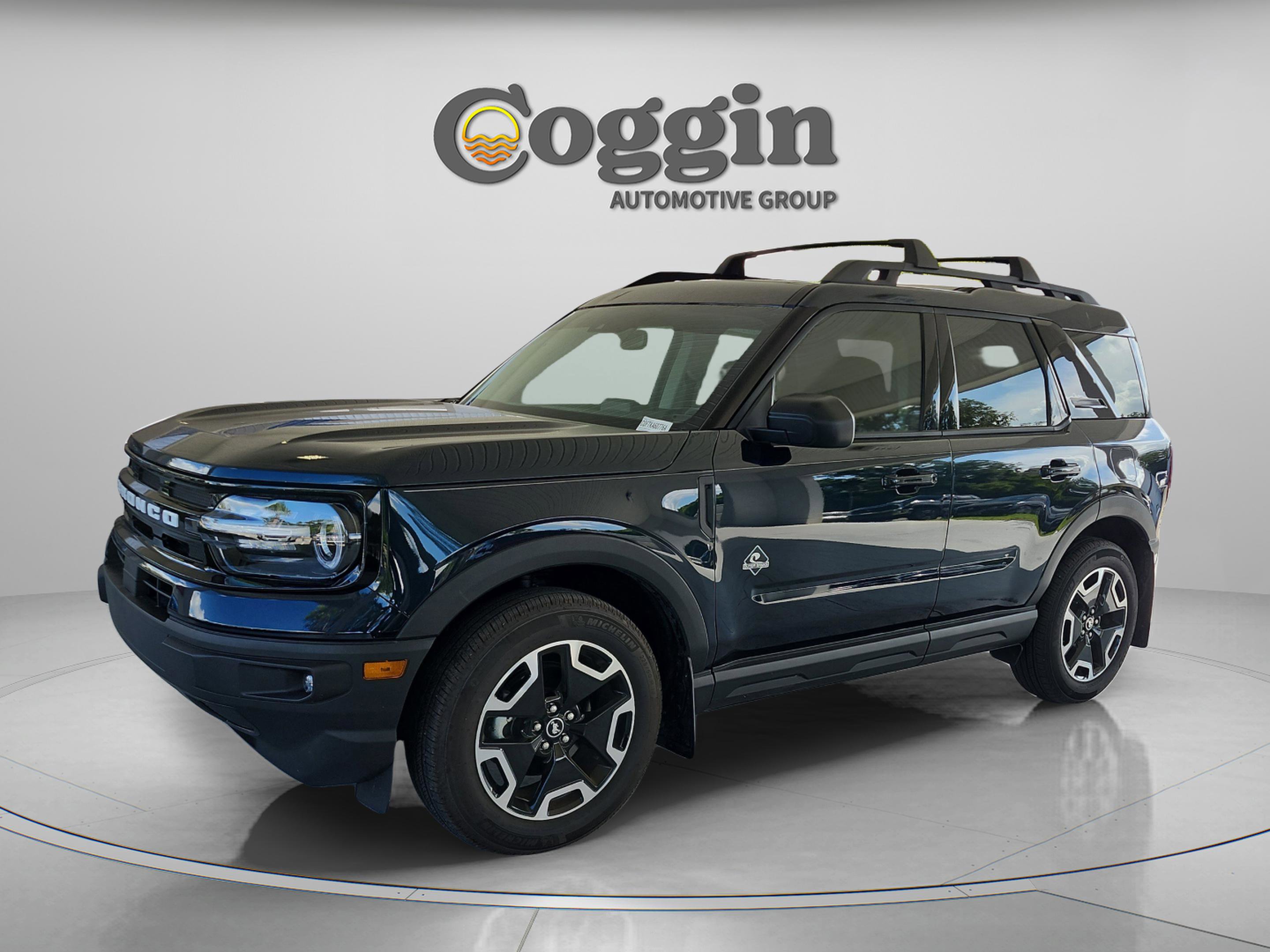 Certified 2023 Ford Bronco Sport Outer Banks w/ Tech Package AWD/4WD image 1