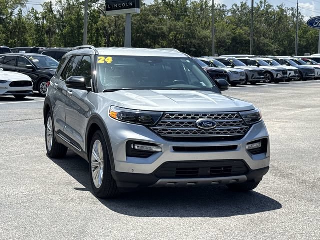 Certified 2024 Ford Explorer Limited w/ Limited Technology Package RWD image 2