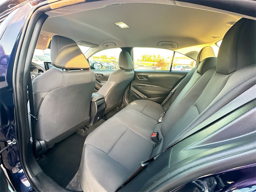 Used 2022 Toyota Corolla LE image 8