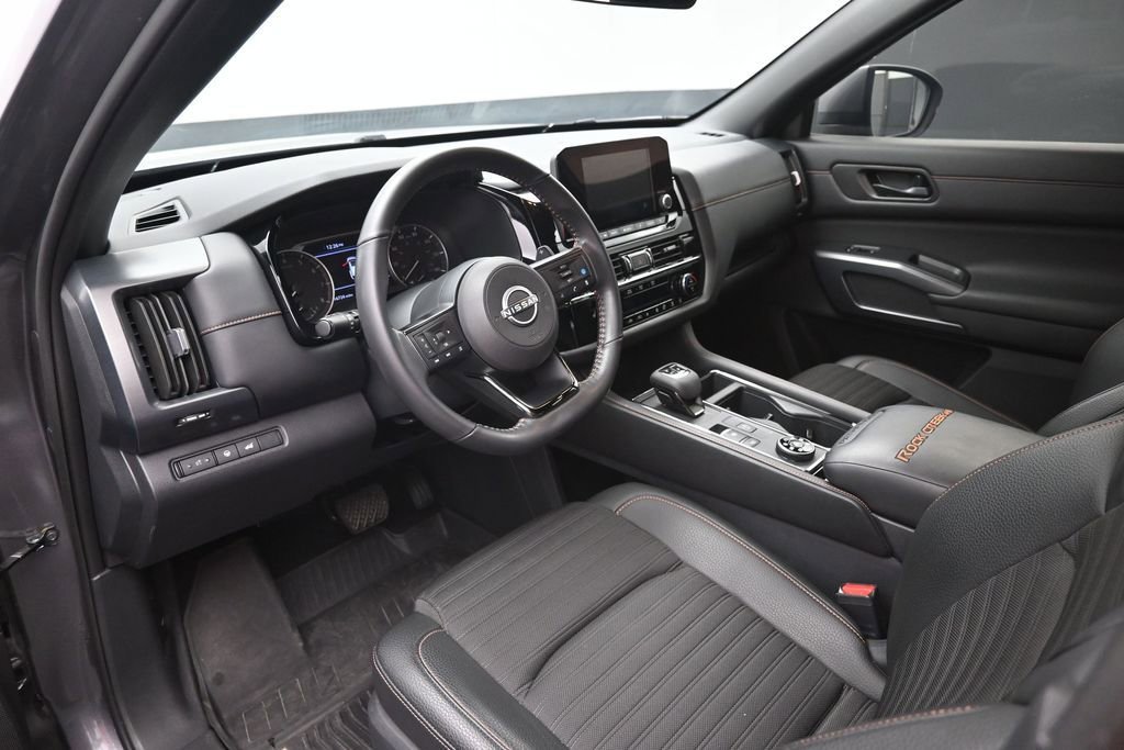 Used 2025 Nissan Pathfinder Rock Creek AWD/4WD image 30