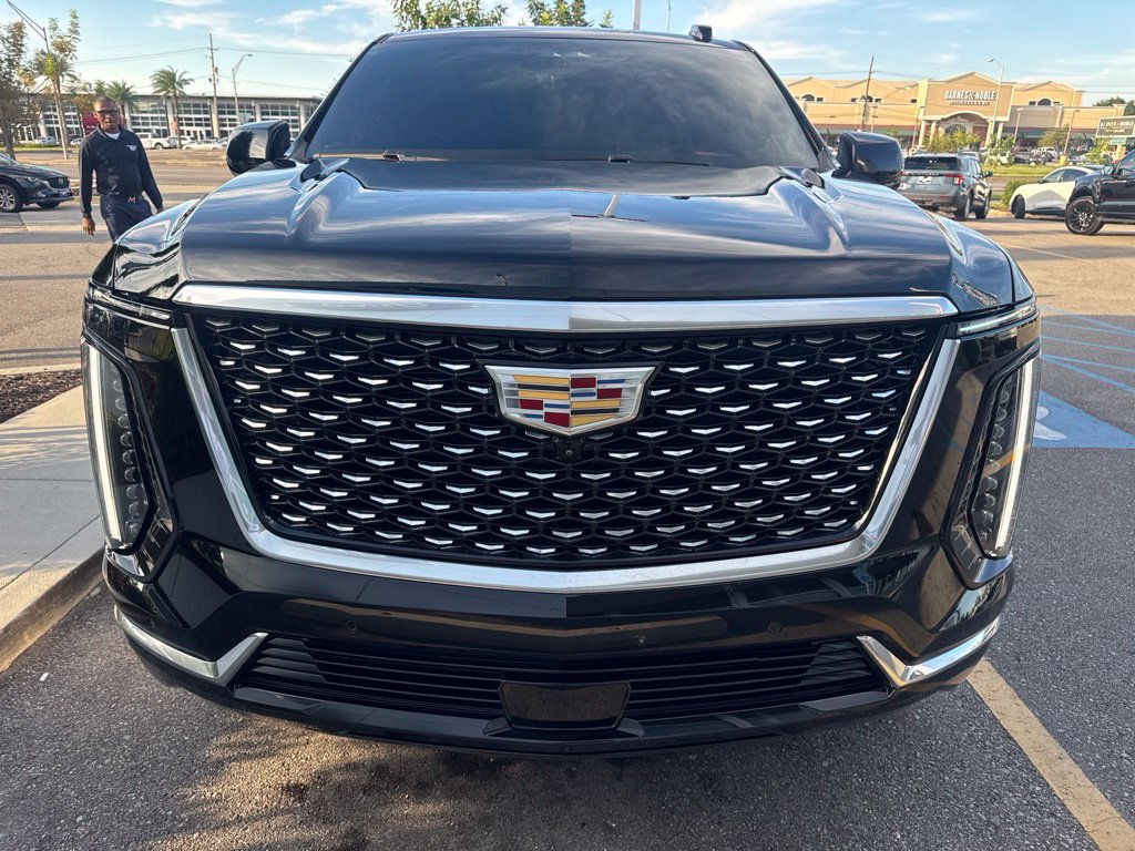Used 2025 Cadillac Escalade ESV Premium Luxury w/ Touring Package AWD/4WD image 7