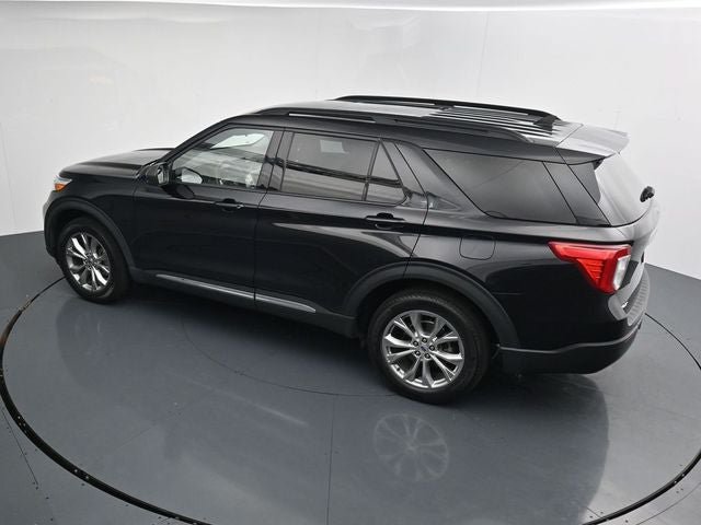 Certified 2023 Ford Explorer XLT w/ Equipment Group 202A AWD/4WD image 25