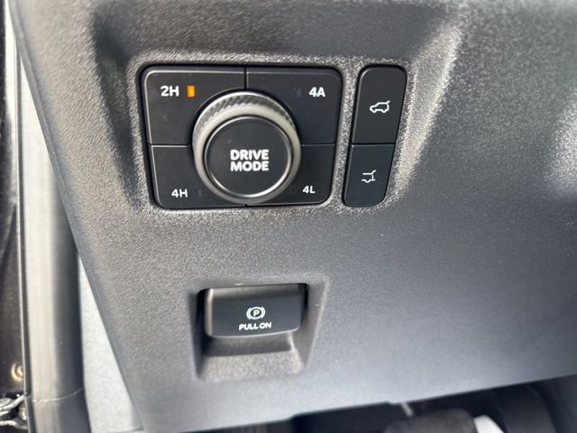 Certified 2025 Ford Expedition Active image 12