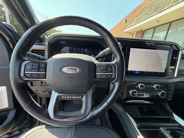 Certified 2025 Ford F250 Platinum w/ FX4 Off-Road Package AWD/4WD image 18