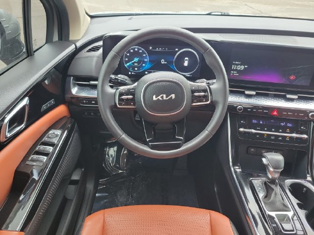 Used 2024 Kia Carnival SX Prestige FWD image 11