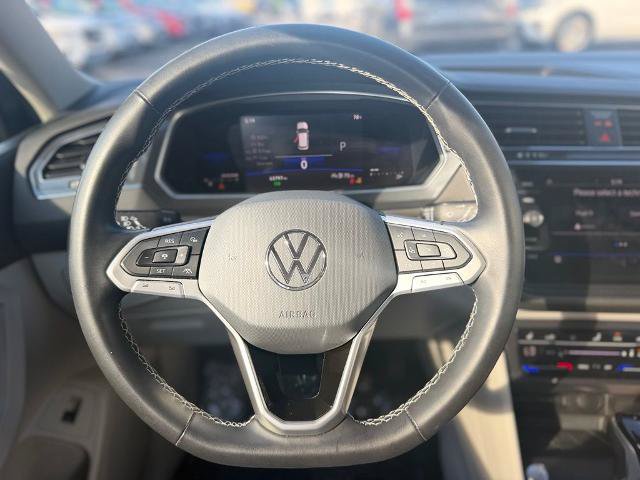 Used 2022 Volkswagen Tiguan SE FWD image 13