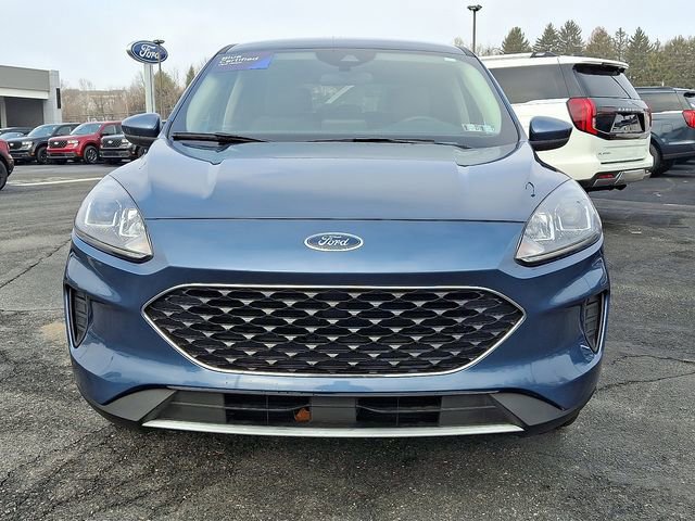 Certified 2020 Ford Escape SE image 2