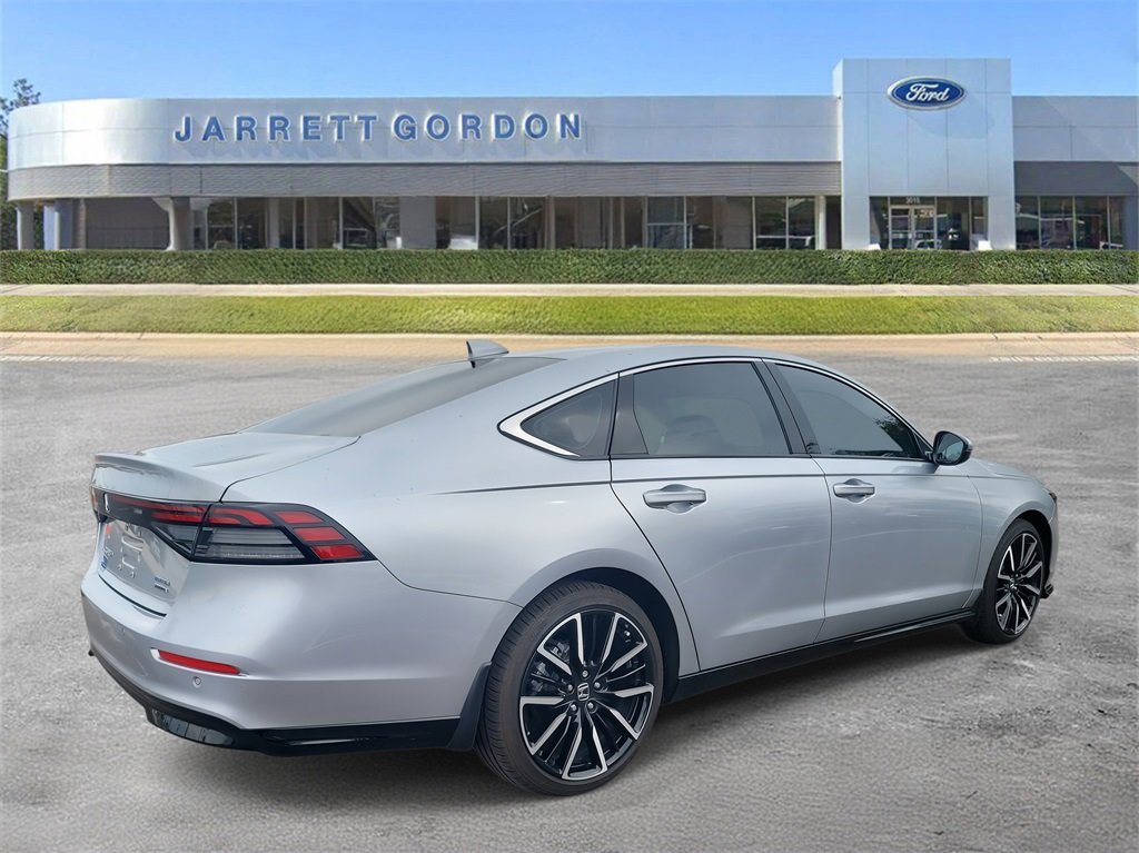 Used 2024 Honda Accord Touring image 4