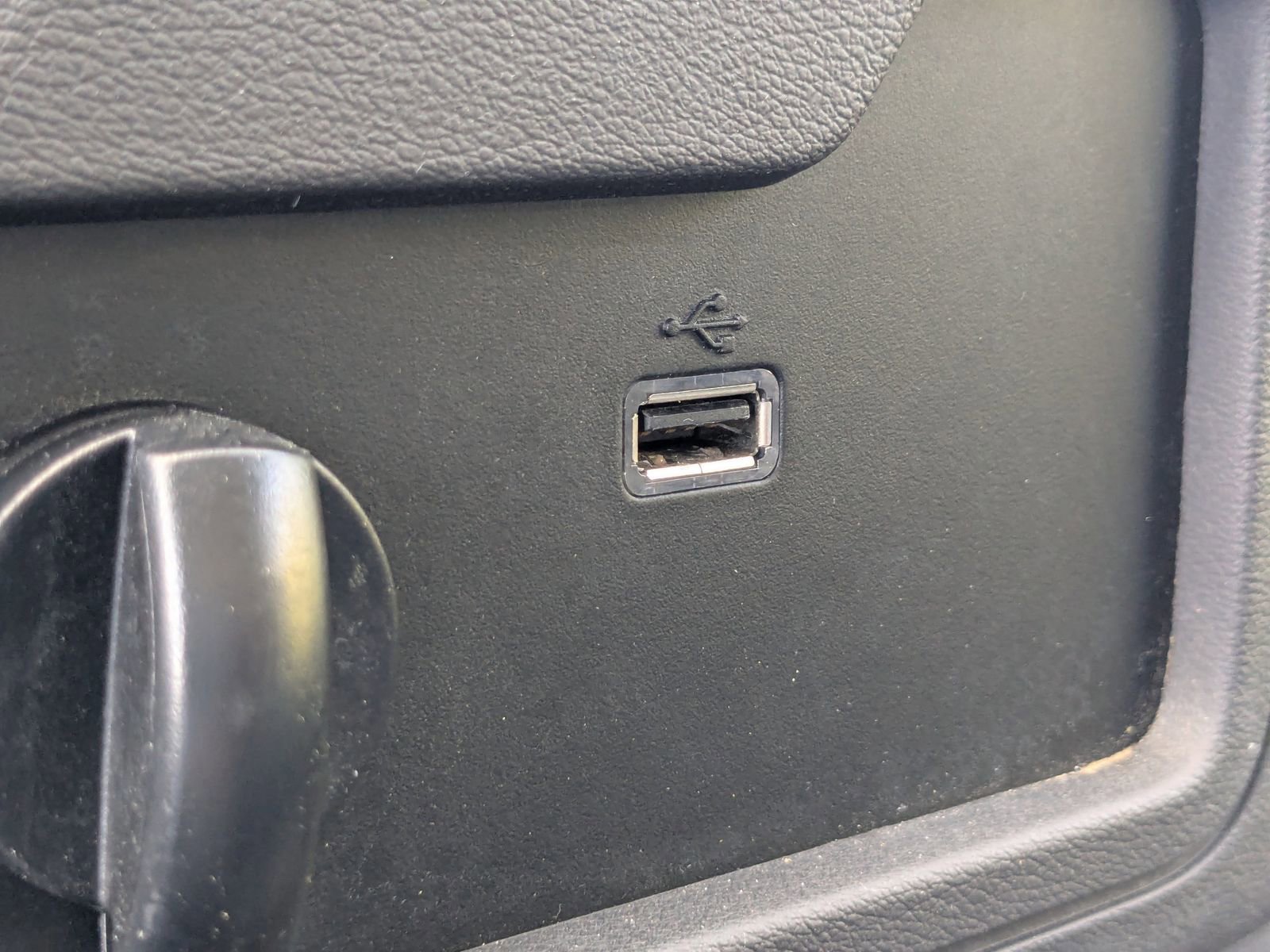 Certified 2024 Ford E-350 and Econoline 350 Super Duty w/ Power Windows & Locks Group image 22