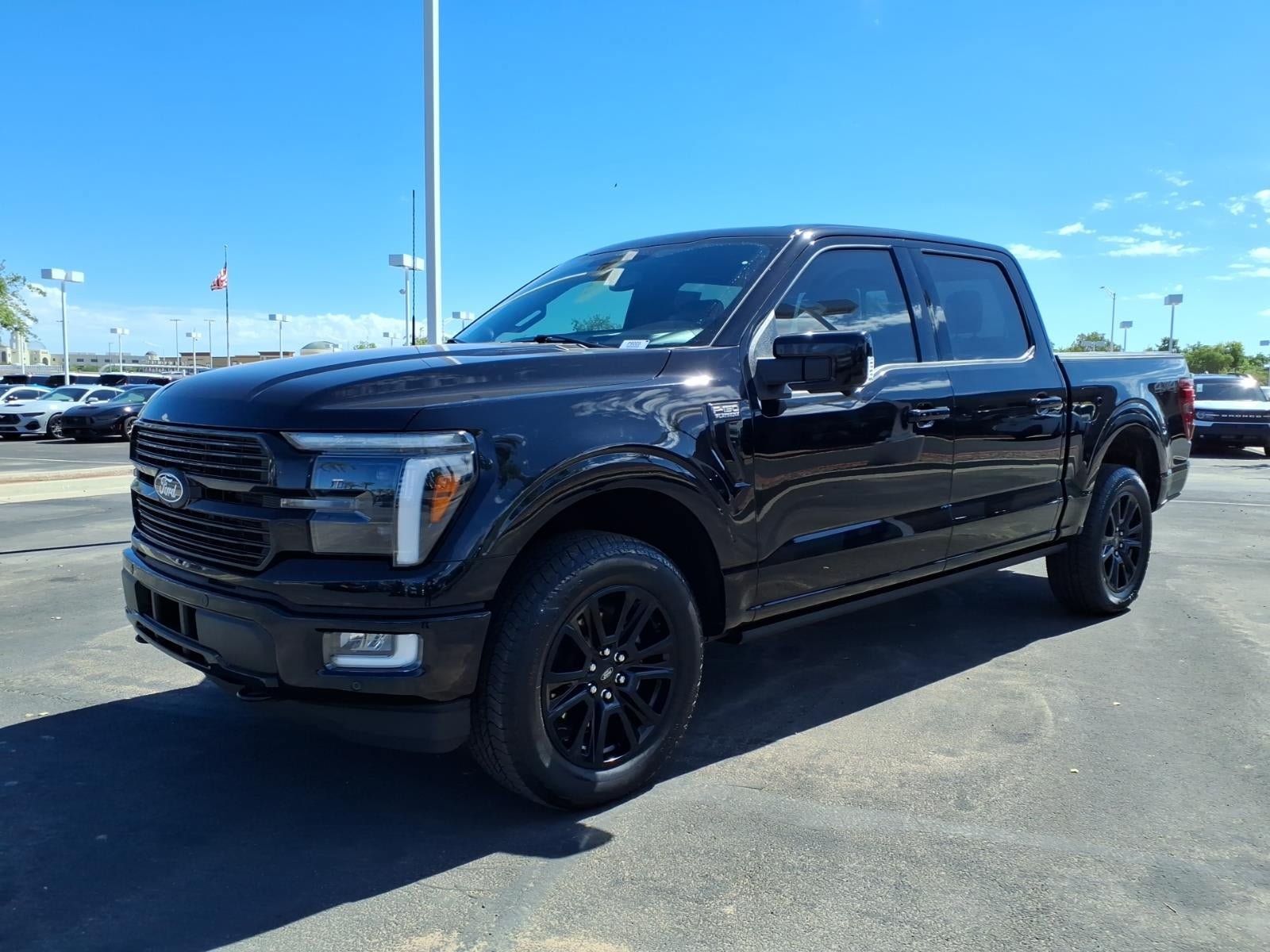 Certified 2025 Ford F150 Platinum w/ Equipment Group 702A High AWD/4WD image 8