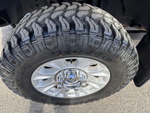 Certified 2020 Ford F350 XLT w/ XLT Value Package image 7