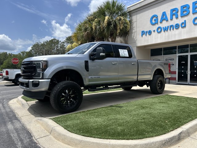Certified 2022 Ford F350 Lariat w/ Black Appearance Package AWD/4WD image 11
