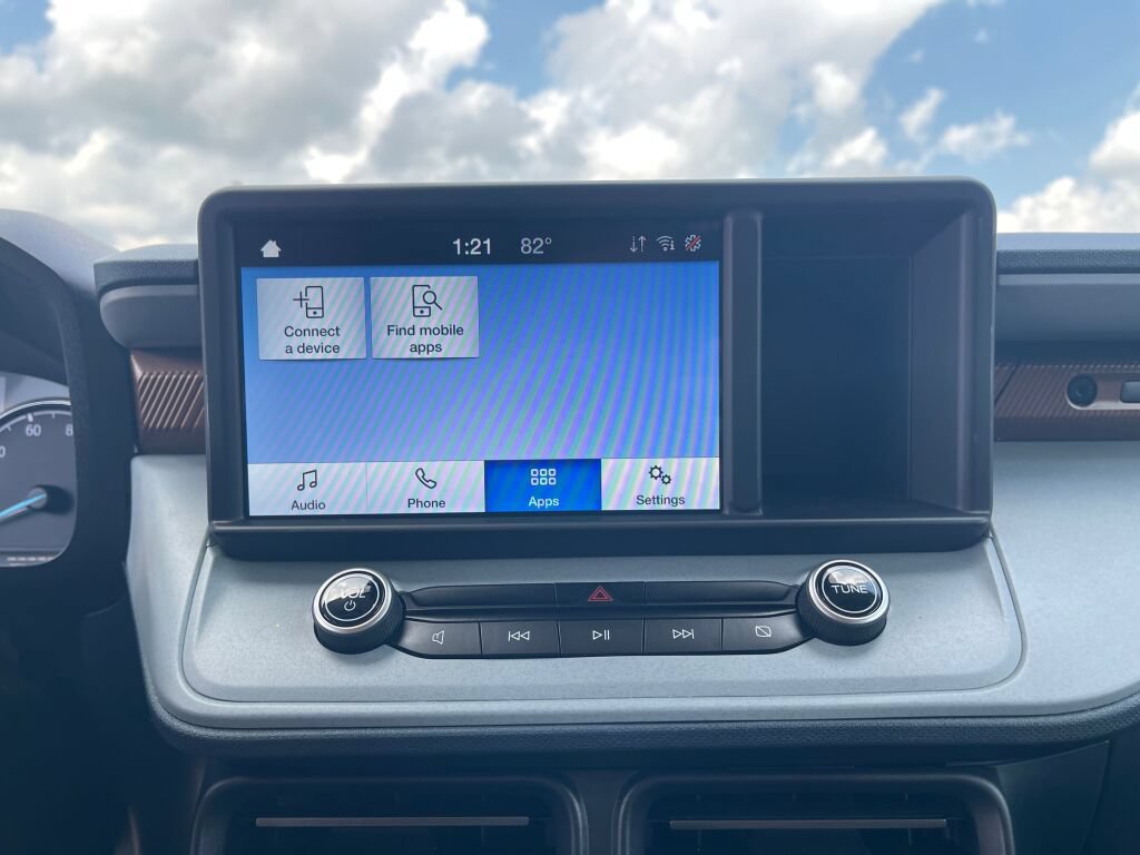 Certified 2022 Ford Maverick Lariat FWD image 10