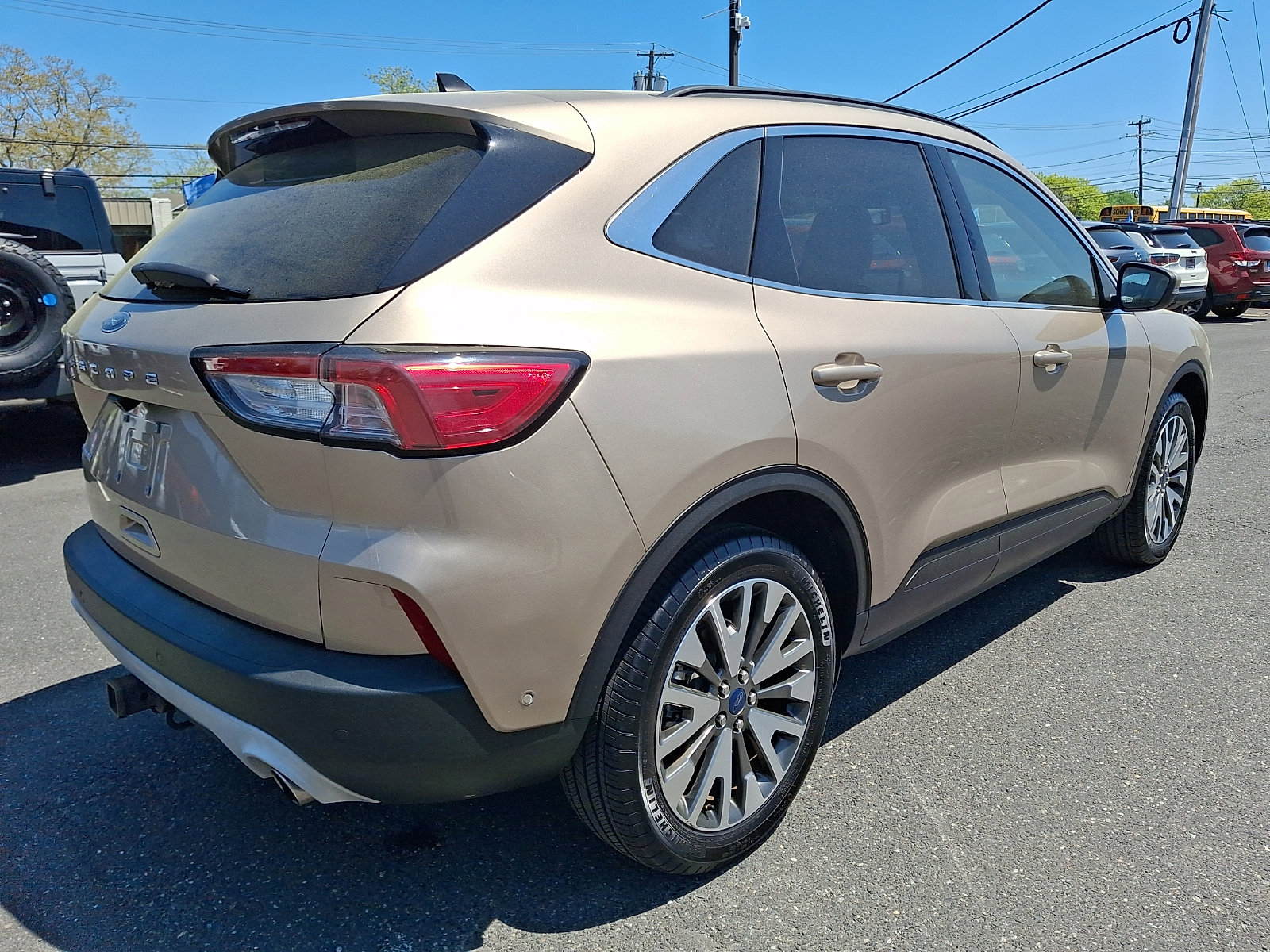 Certified 2020 Ford Escape Titanium AWD/4WD image 11
