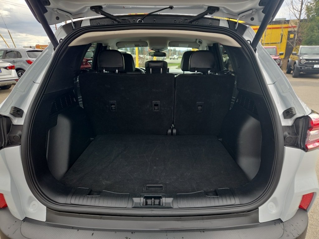 Certified 2025 Ford Escape Platinum AWD/4WD image 14