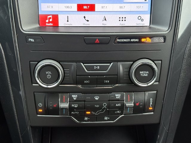 Certified 2019 Ford Explorer XLT w/ Equipment Group 202A FWD image 12