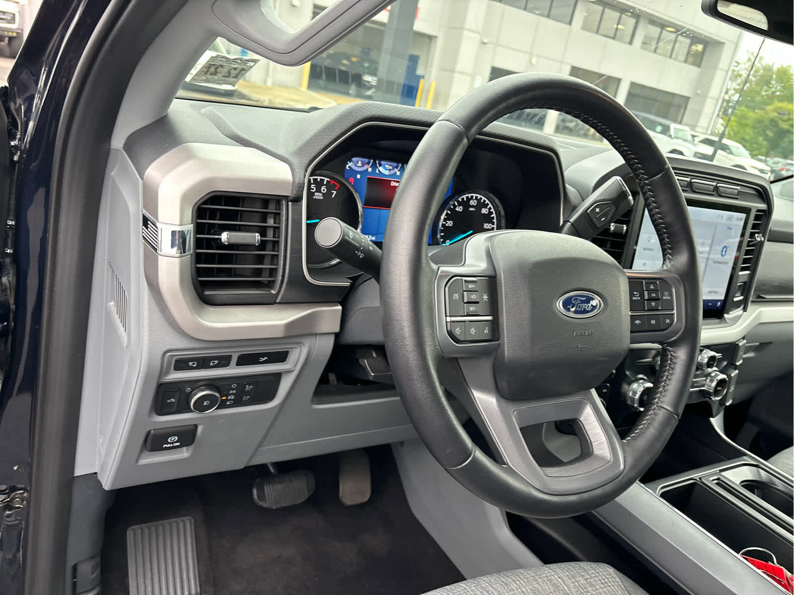 Certified 2022 Ford F150 XLT w/ Equipment Group 302A High image 15