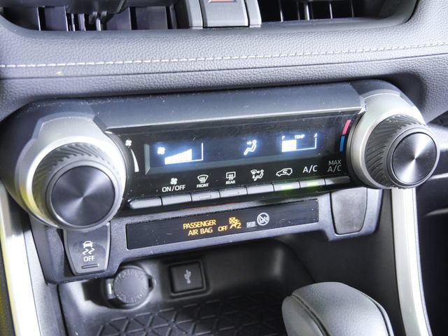 Used 2021 Toyota RAV4 LE w/ Carpet Mat Package (TMS) FWD image 24