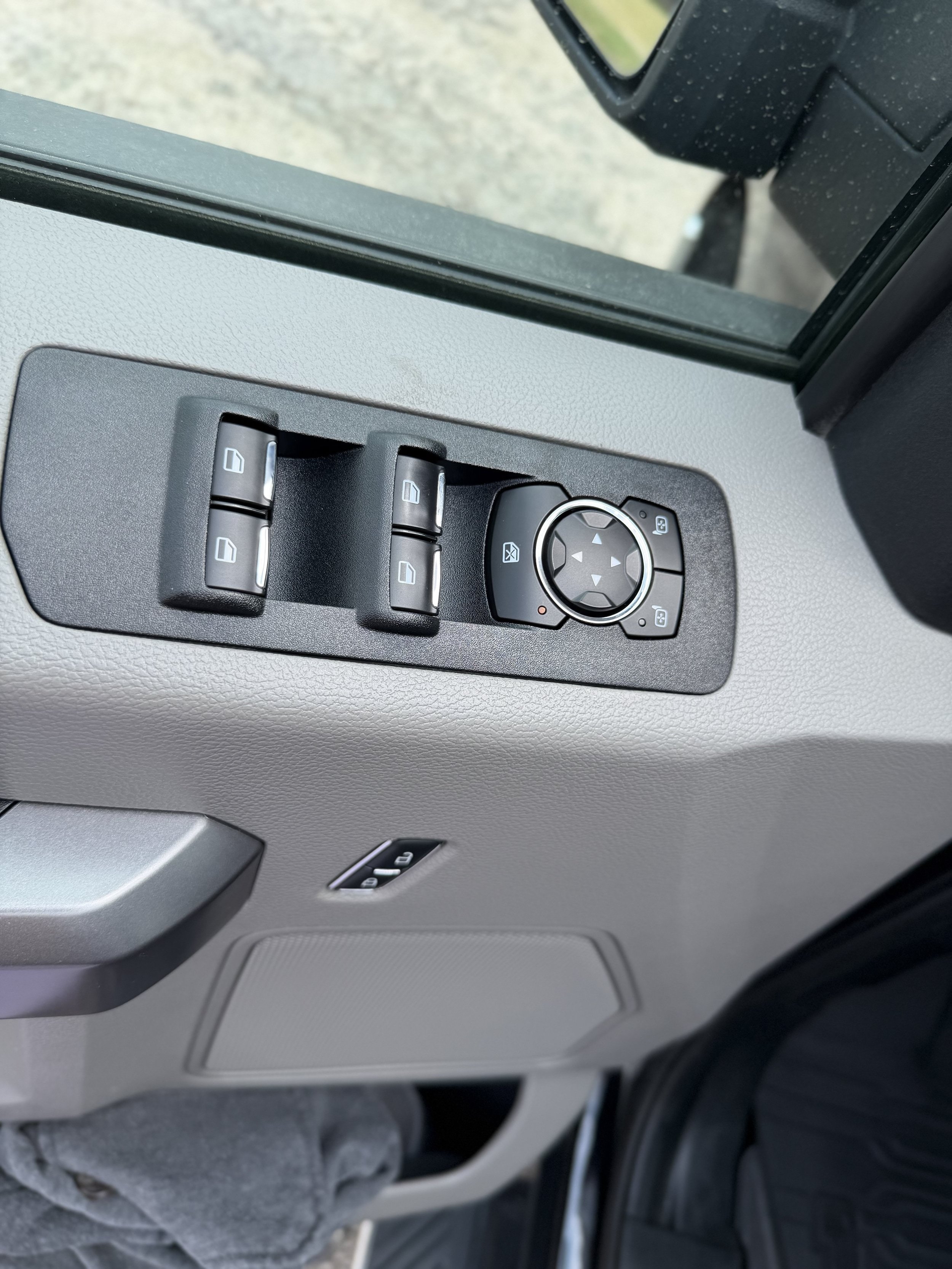 Certified 2019 Ford F150 XLT w/ Equipment Group 302A Luxury AWD/4WD image 21