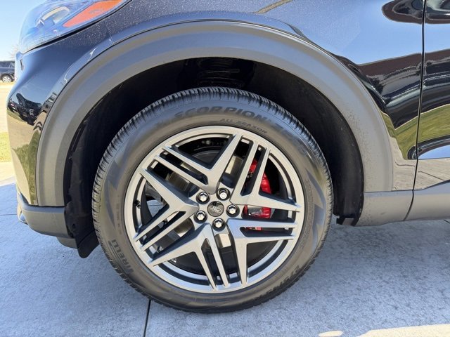 Certified 2026 Ford Explorer ST-Line w/ ST-Line Street Pack image 6