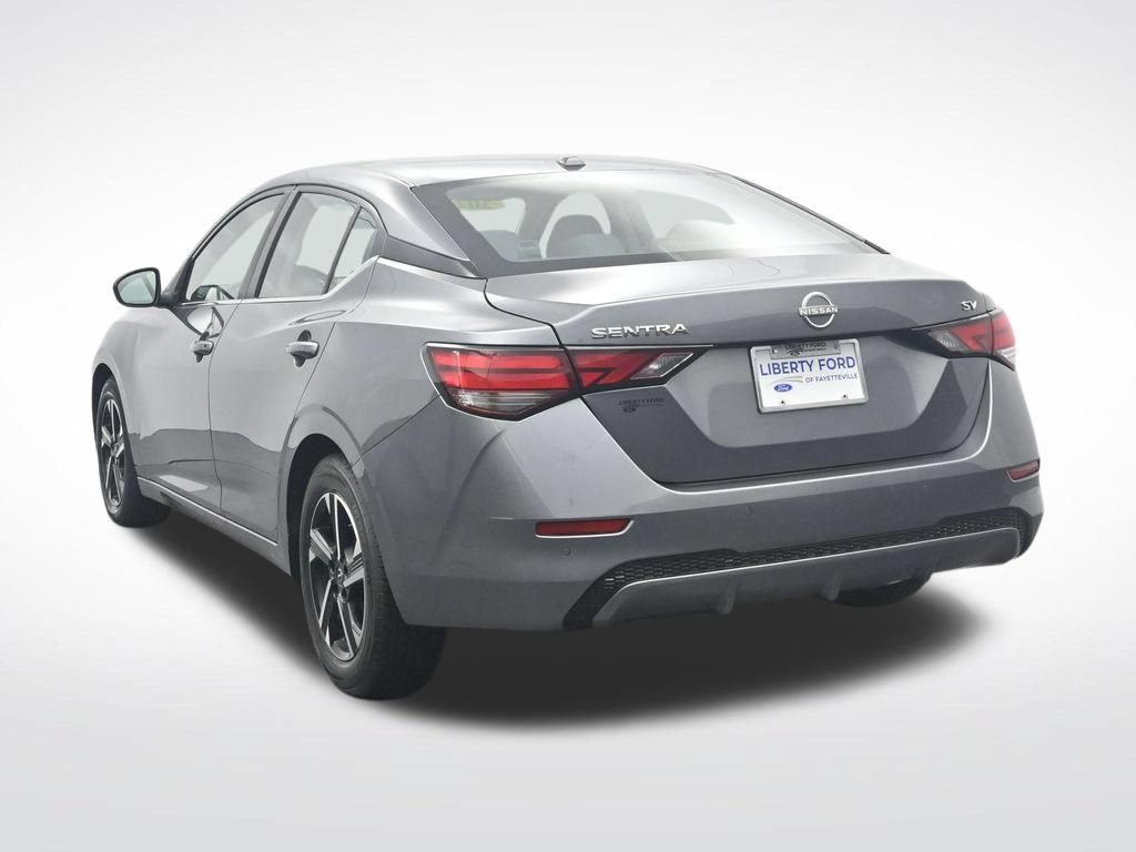 Used 2024 Nissan Sentra SV FWD image 9
