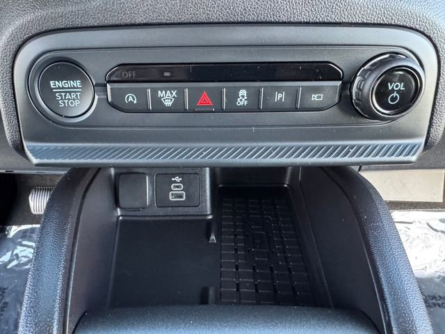 Certified 2025 Ford Bronco Sport Outer Banks w/ Outer Banks Tech Package+ AWD/4WD image 27