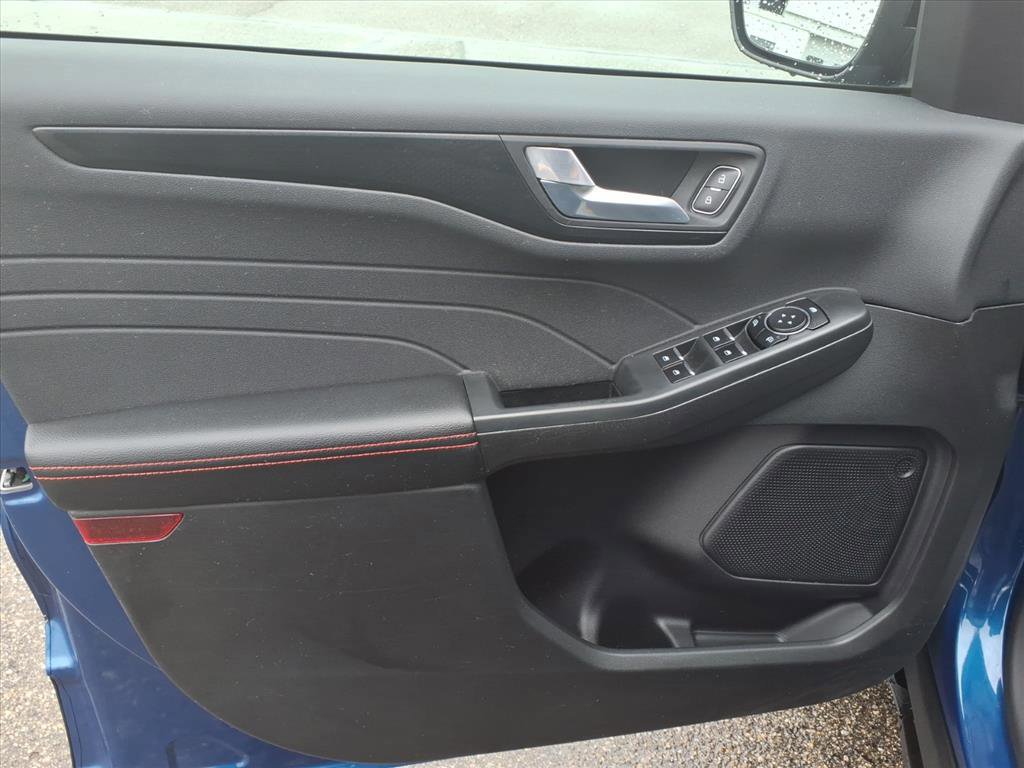 Certified 2022 Ford Escape SEL w/ SEL Stealth AWD Package image 13