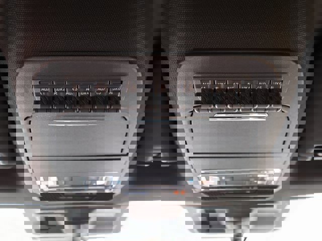 Certified 2025 Ford F250 Lariat w/ Tremor Off-Road Package image 30