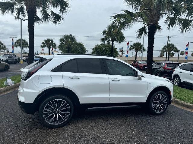 Used 2025 Cadillac XT4 Sport FWD image 5
