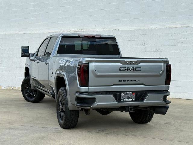 Used 2024 GMC Sierra 2500 Denali Ultimate AWD/4WD image 4