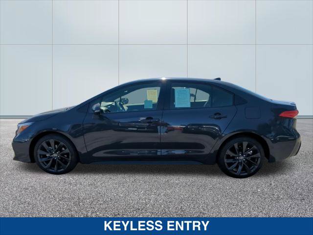Used 2024 Toyota Corolla SE FWD image 2