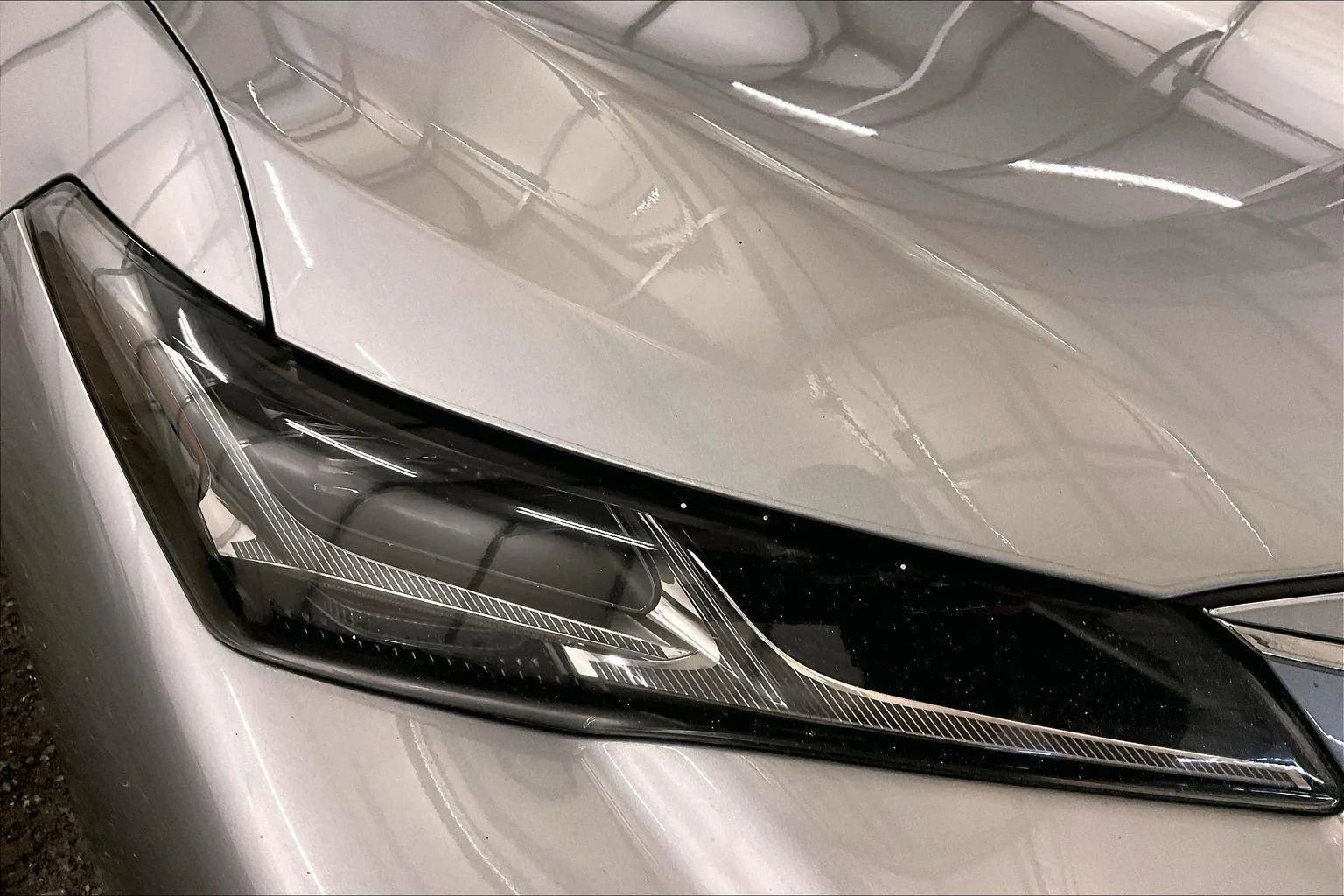 Used 2022 Toyota Avalon Limited w/ Advanced Safety Package image 27