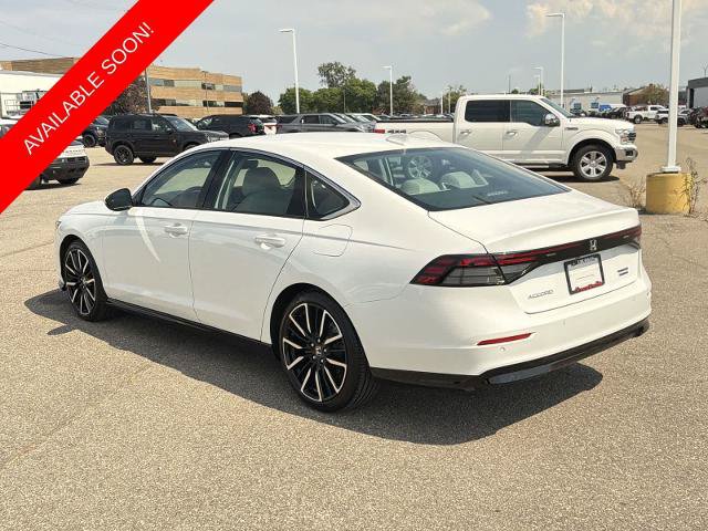 Used 2023 Honda Accord Touring image 6