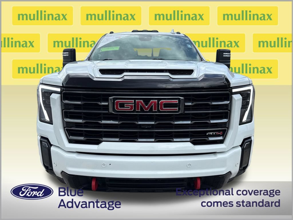 Used 2024 GMC Sierra 2500 AT4 w/ AT4 Premium Plus Package AWD/4WD image 12