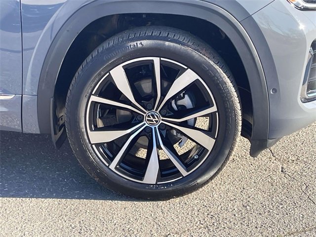 Used 2025 Volkswagen Atlas SEL Premium R-Line image 7