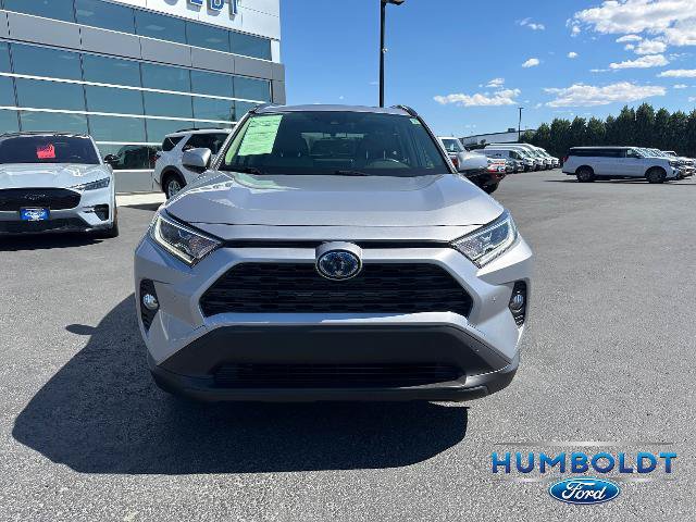 Used 2021 Toyota RAV4 XLE Premium AWD/4WD image 2