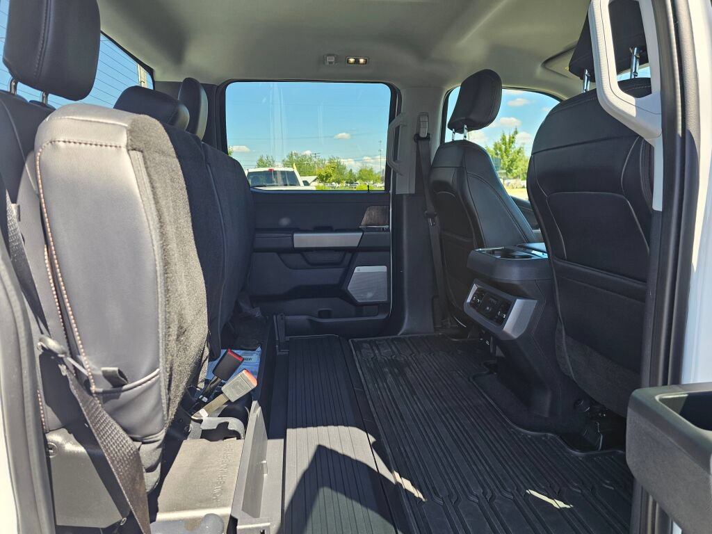 Certified 2025 Ford F350 Lariat AWD/4WD image 14