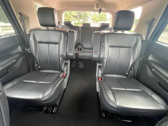 Certified 2024 Ford Expedition XLT AWD/4WD image 17