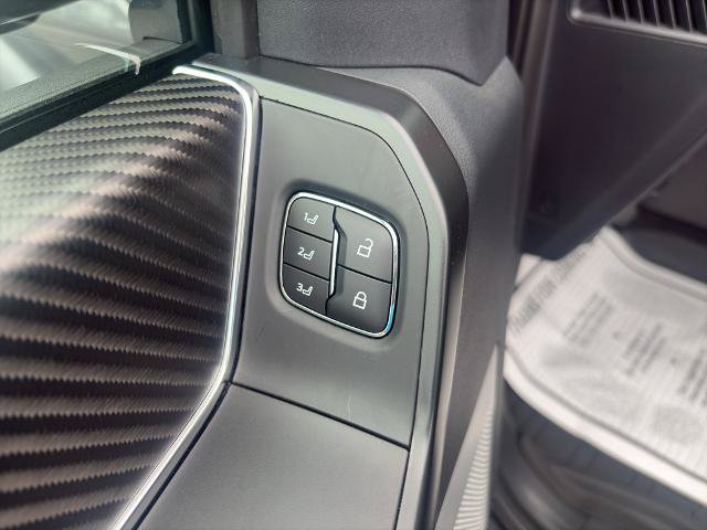 Certified 2025 Ford F150 Raptor AWD/4WD image 13