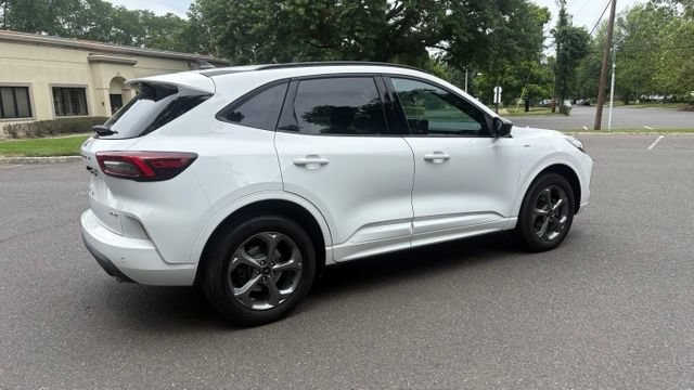 Certified 2023 Ford Escape ST-Line w/ Tech Pack #1 AWD/4WD image 8