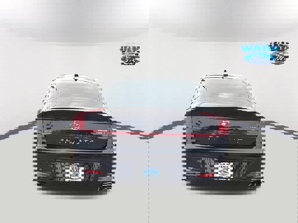 Used 2023 Hyundai Sonata Limited w/ Preferred Accessory Package image 6