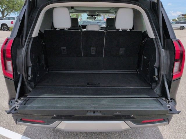 Certified 2025 Ford Expedition Platinum AWD/4WD image 13