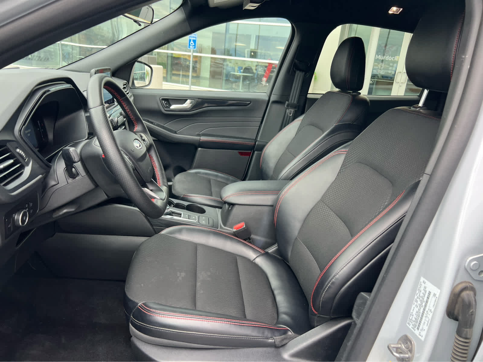 Certified 2025 Ford Escape ST-Line Select AWD/4WD image 27
