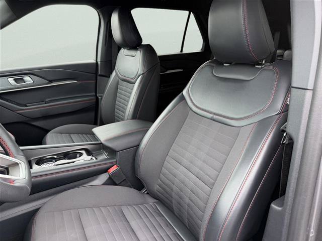 Certified 2026 Ford Explorer ST-Line AWD/4WD image 8