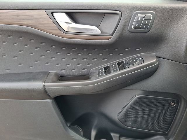 Certified 2020 Ford Escape Titanium w/ Titanium Premium Package 2.0 image 11