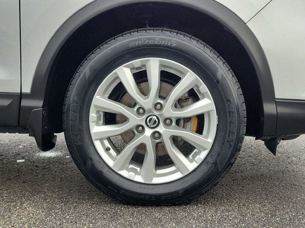Used 2020 Nissan Rogue Sport S w/ Appearance Package AWD/4WD image 9