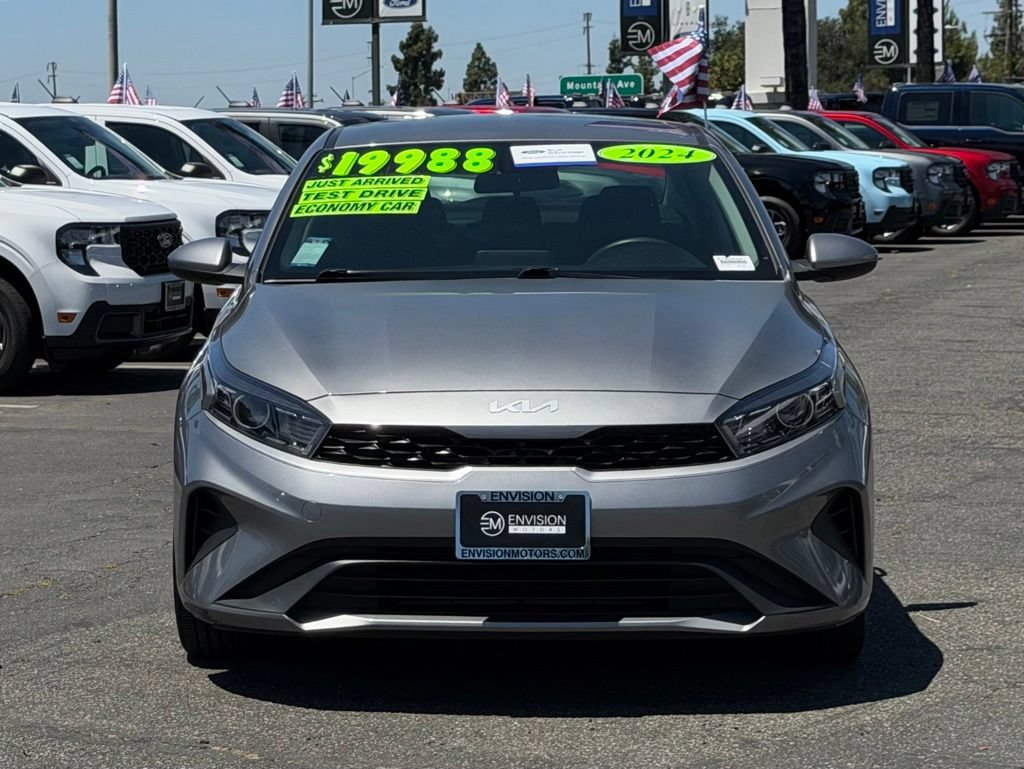 Used 2024 Kia Forte LXS FWD image 4