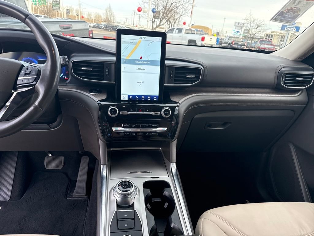 Certified 2023 Ford Explorer Platinum w/ Technology Package image 17
