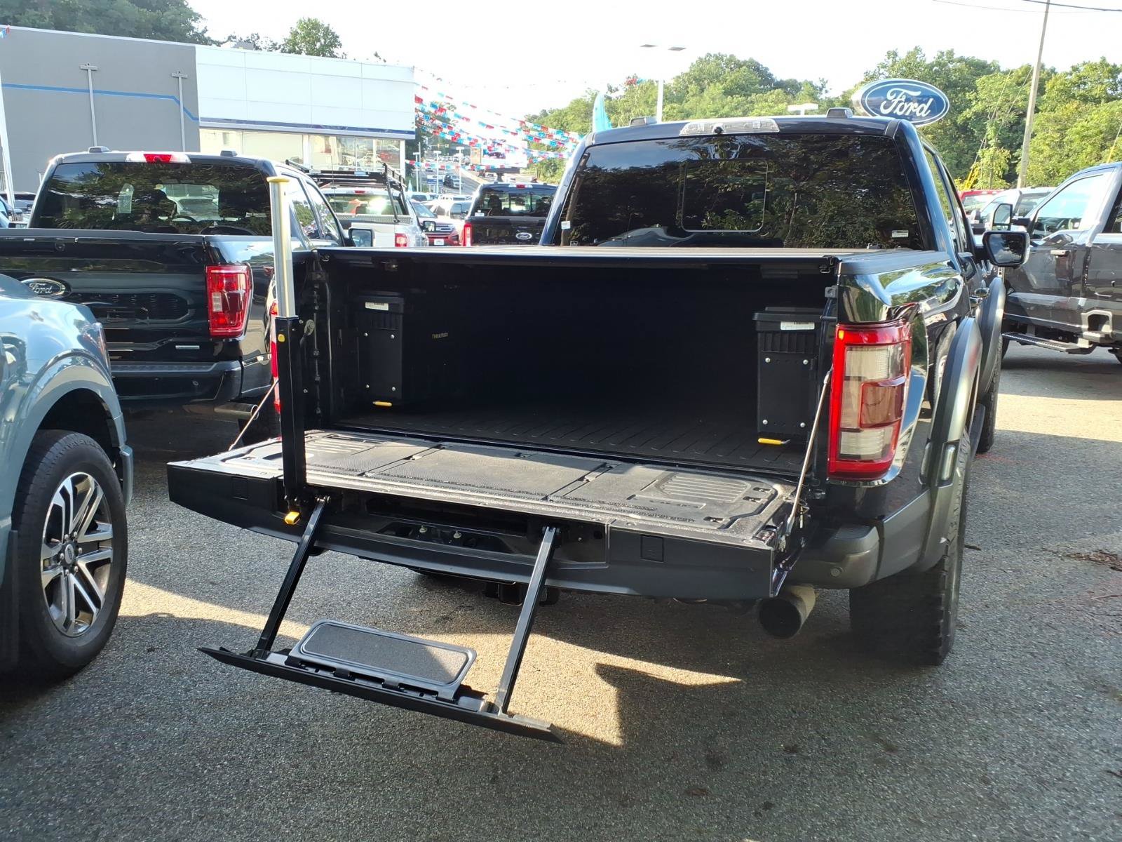 Certified 2022 Ford F150 Raptor w/ Equipment Group 801A High AWD/4WD image 19