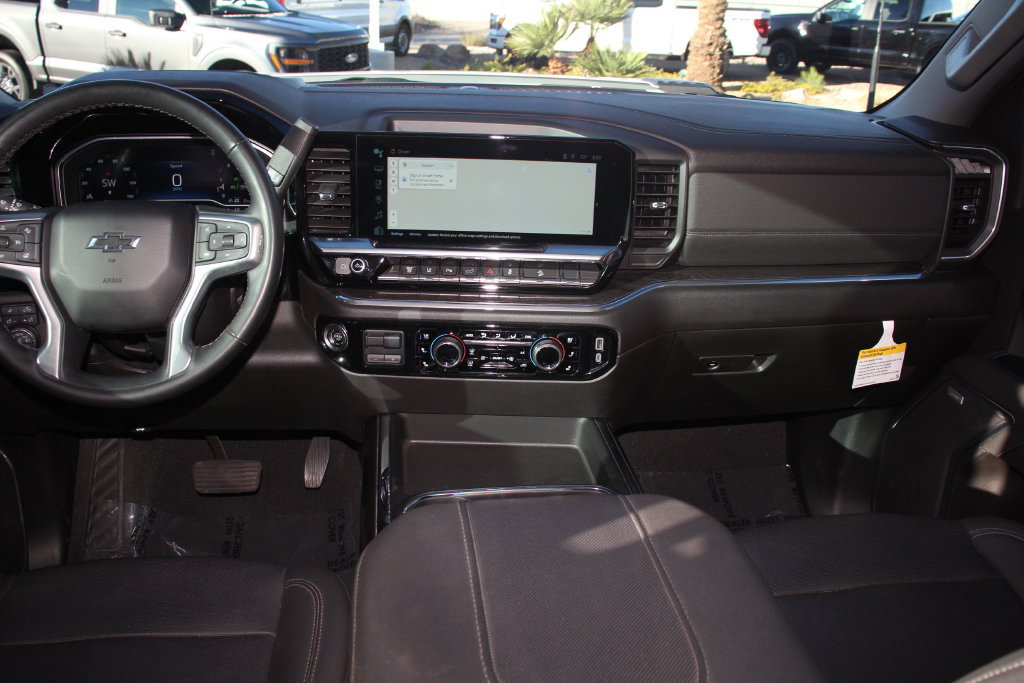 Used 2024 Chevrolet Silverado 3500 LTZ w/ LTZ Plus Package AWD/4WD image 19